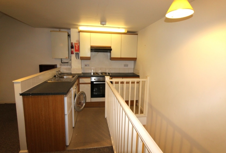 Flat 1 Kamla Lodge 28-35 Gresham Street Lincoln LN1 1PZ Image 5 - King and Co